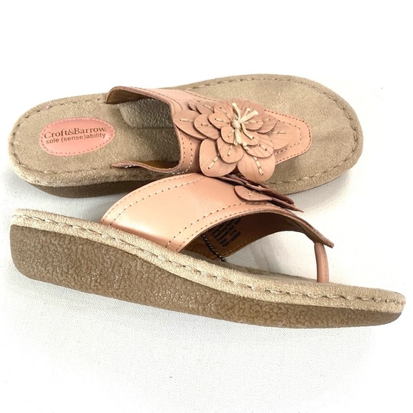 Croft and Barrow Roberta Pink Leather Flower Thong Sandals, Size 8 Med, NWT - Picture 3 of 9